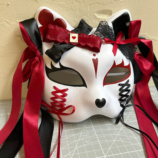 Half cat kitsune spirit kabuki mask 01