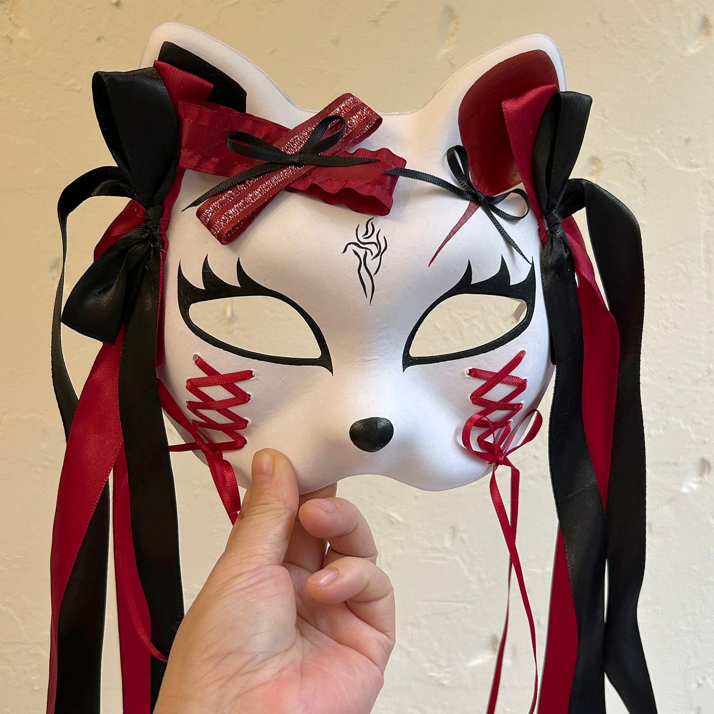 Half cat mask kitsune spirit kabuki 01