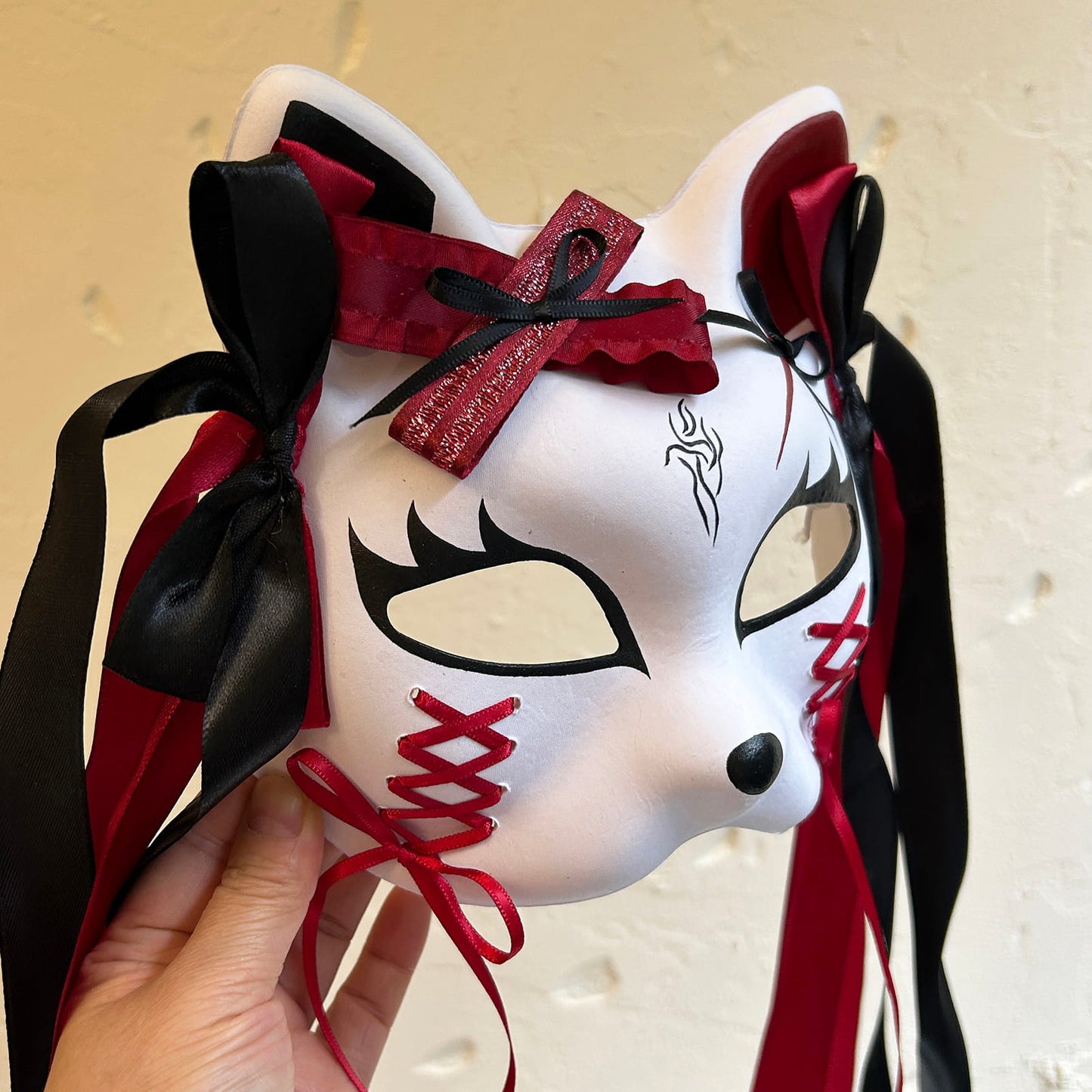 Half cat mask kitsune spirit kabuki 01