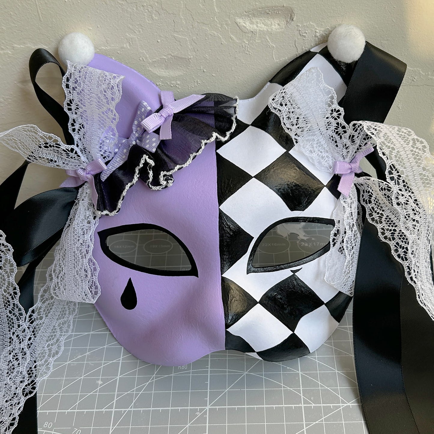 Hand-painted Purple Checkered Masquerade cat mask kabuki 01