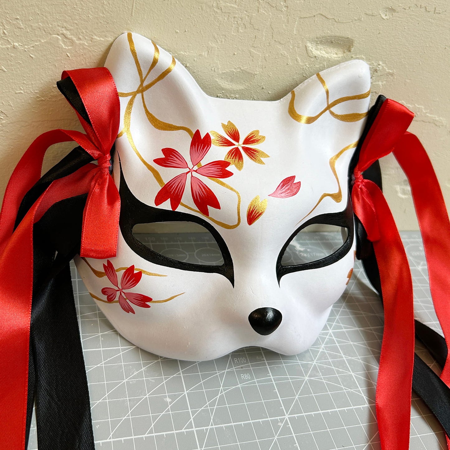 Hand-painted cool sakura cat mask 01