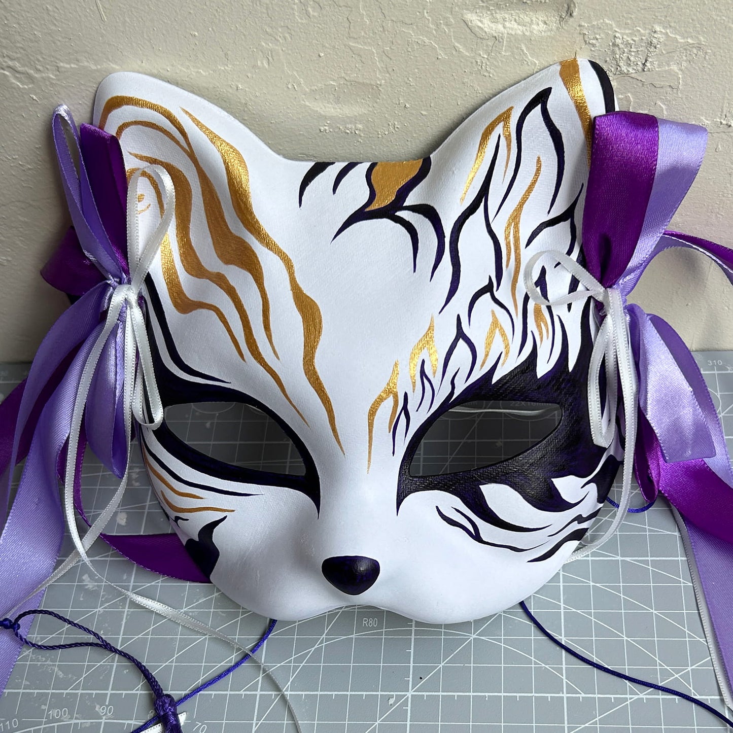 Hand-painted cute Masquerade cat mask kabuki 01