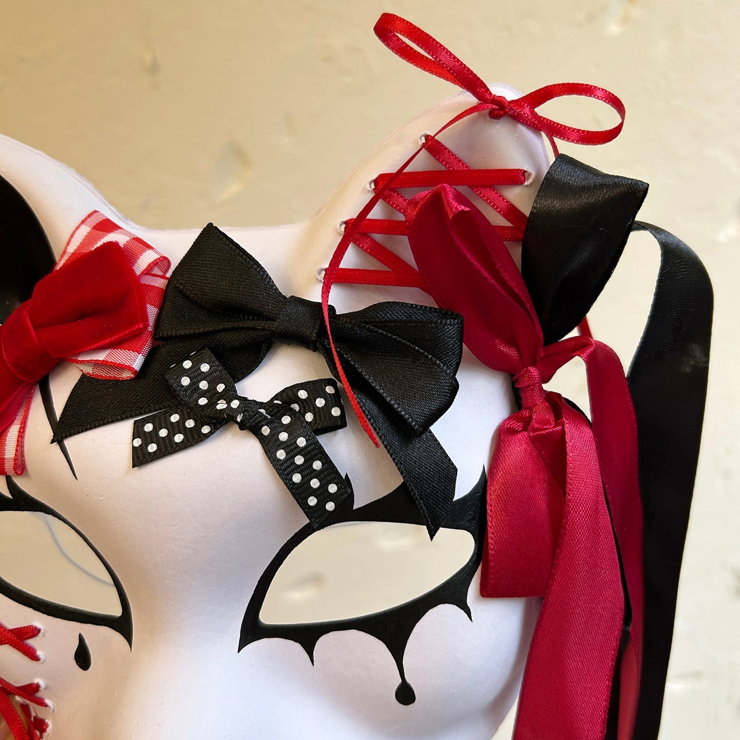Handmade Masquerade cat mask kabuki 07