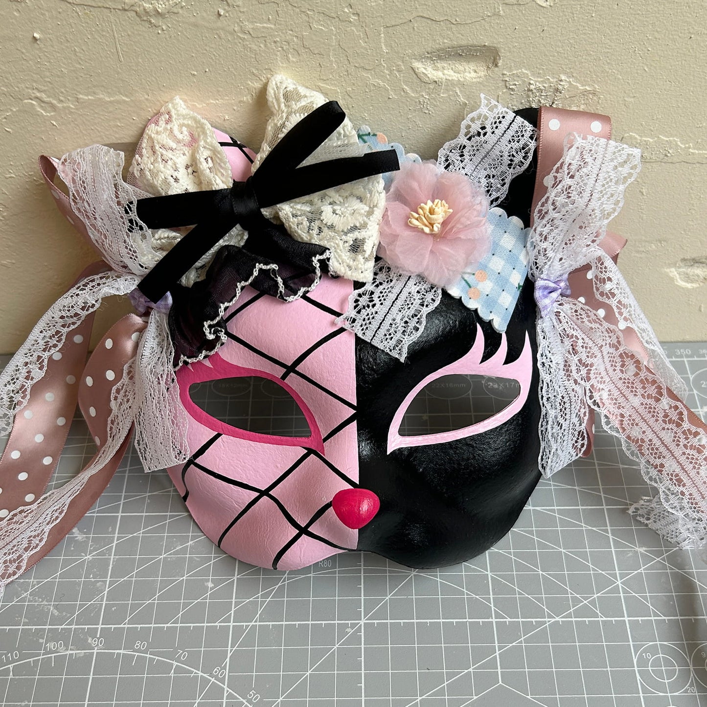 Handmade Masquerade cat mask kabuki 12