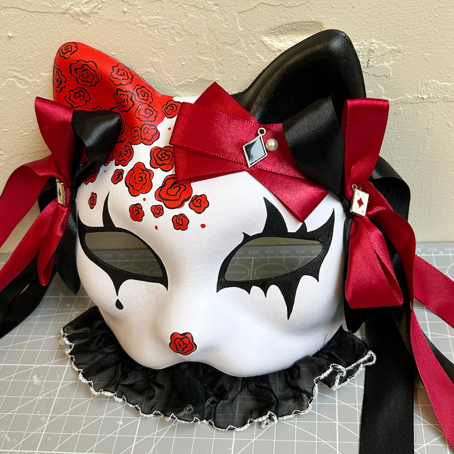 Masquerade Rose cat mask Kitsune spirit kabuki 02