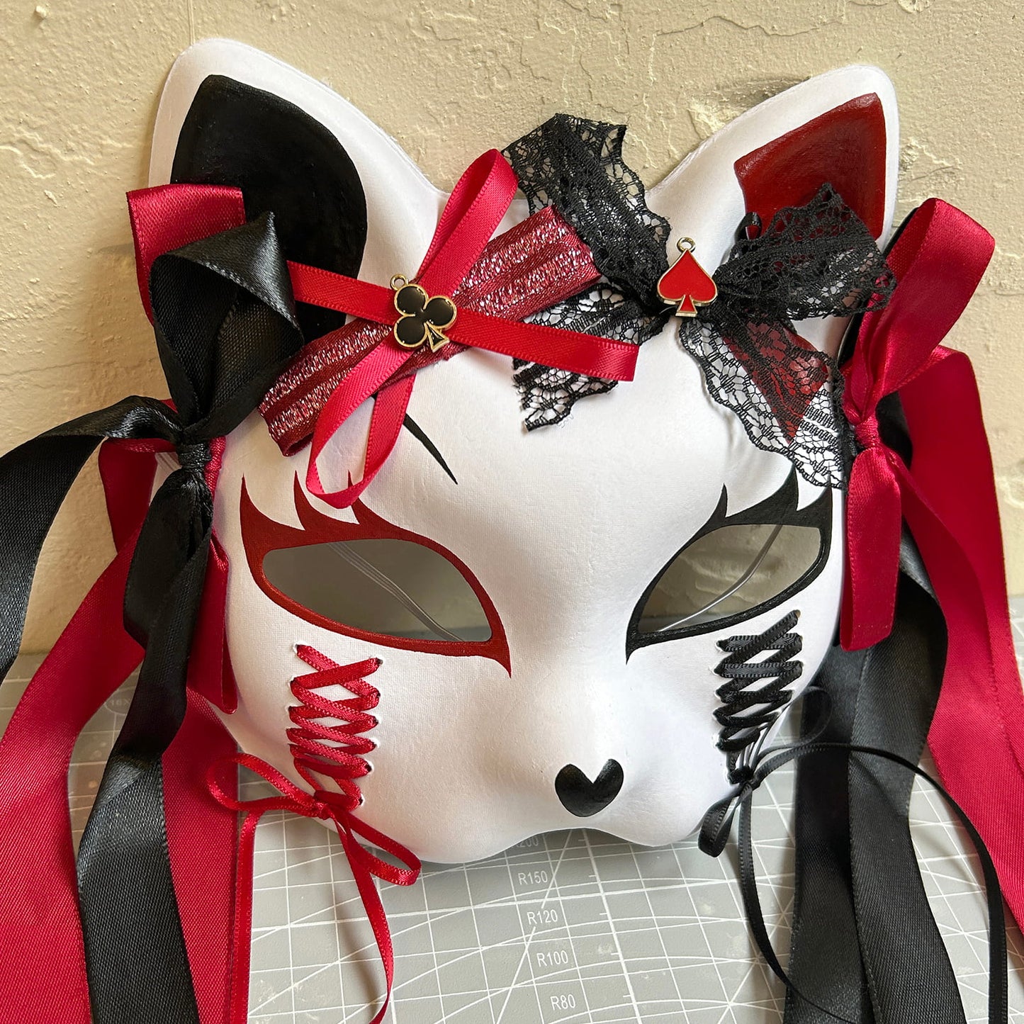 Masquerade cat mask spirit kabuki 01