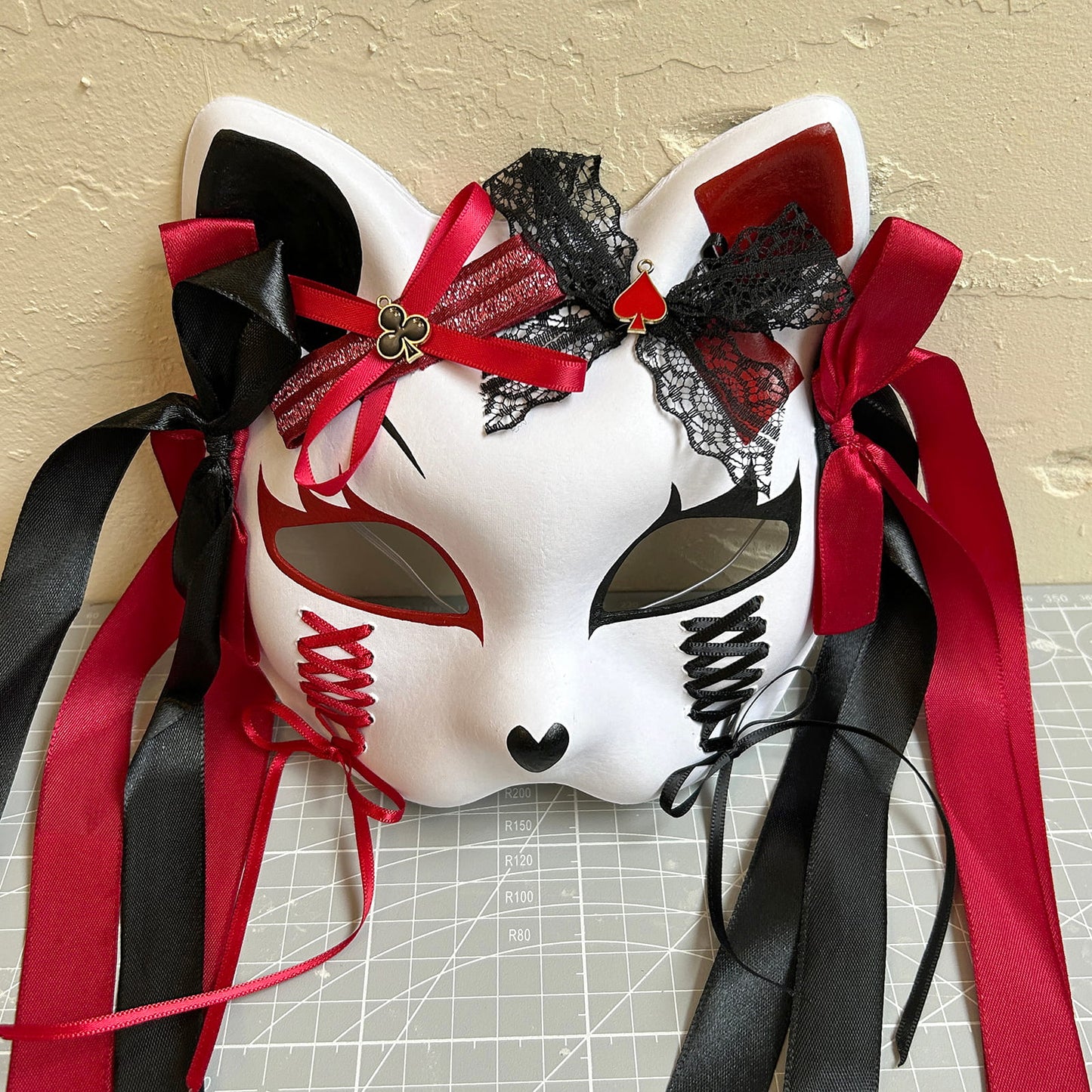 Masquerade cat mask spirit kabuki 01