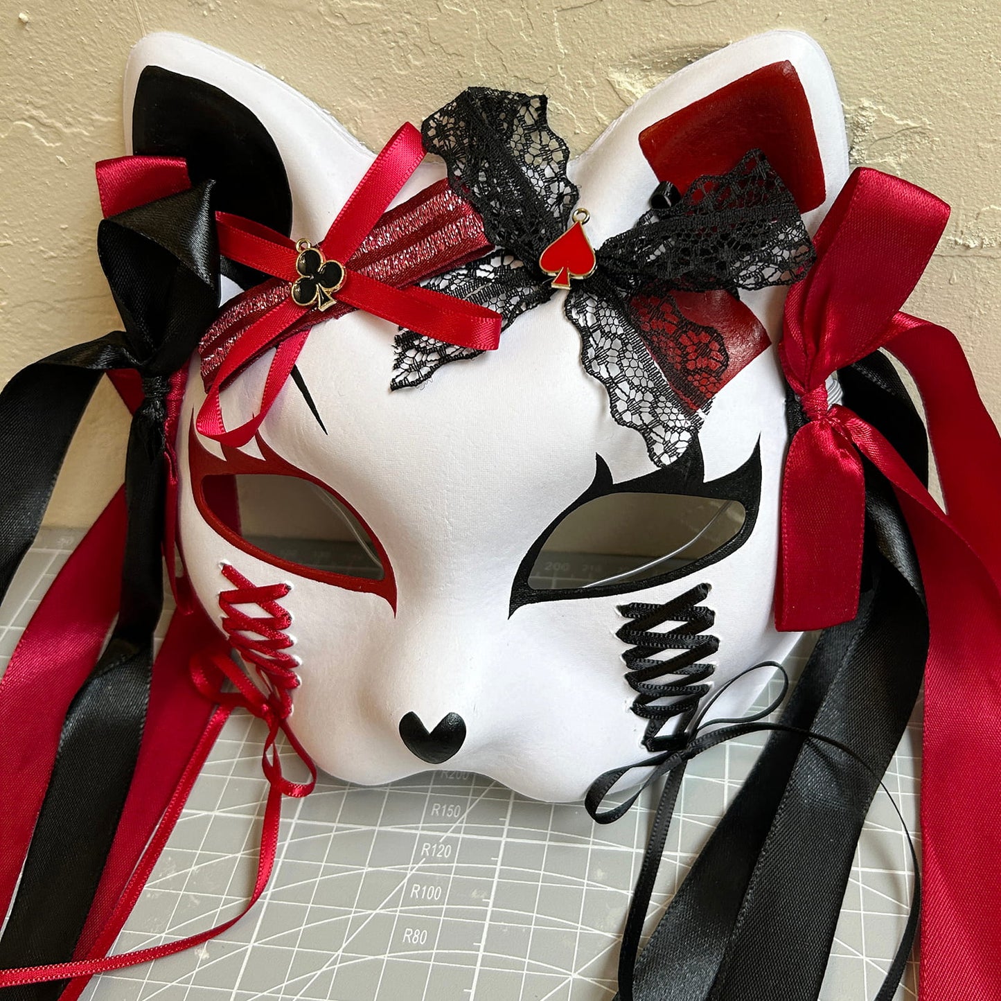 Masquerade cat mask spirit kabuki 01
