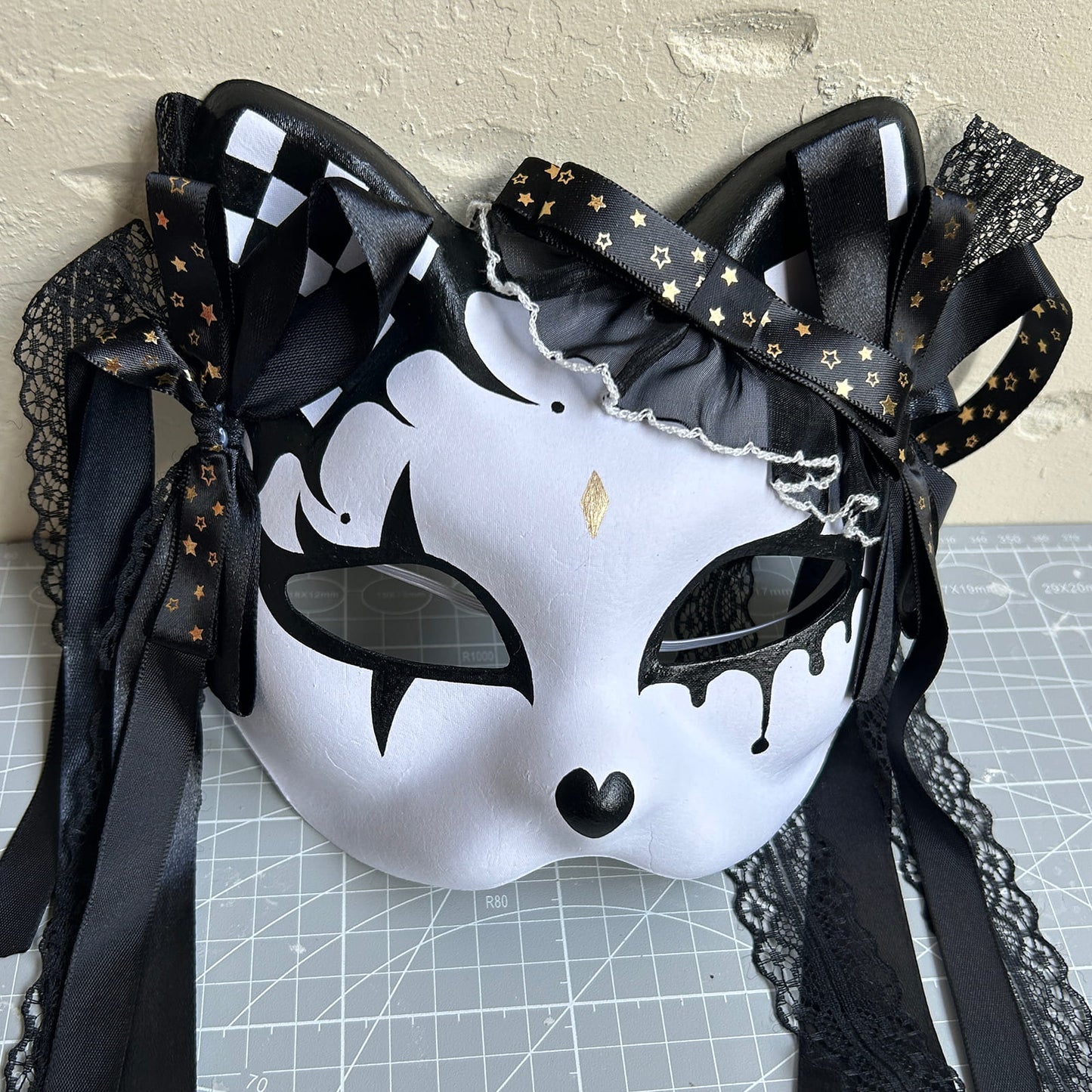 Original handmade cute and cool cat mask, Masquerade Kabuki 04