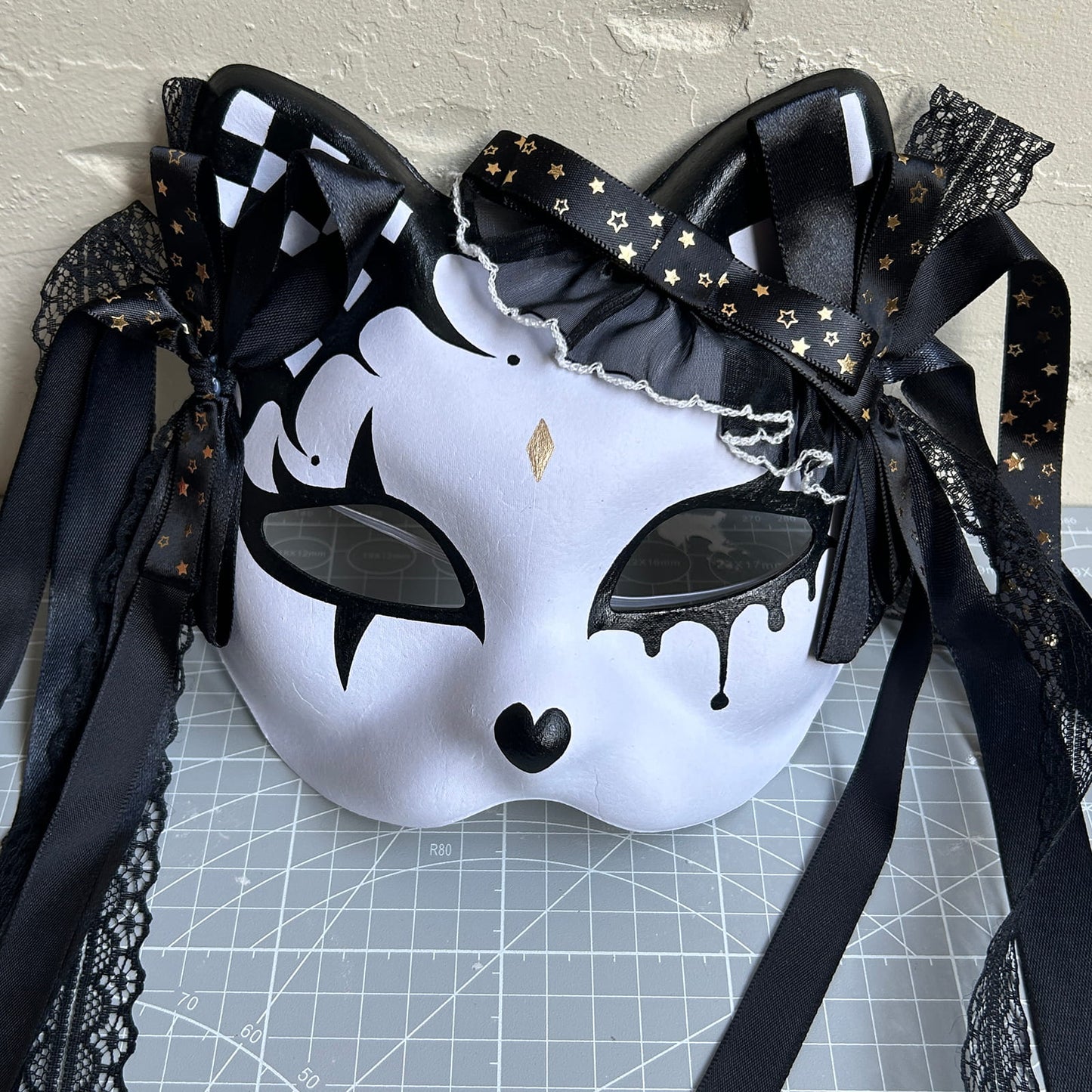 Original handmade cute and cool cat mask, Masquerade Kabuki 04