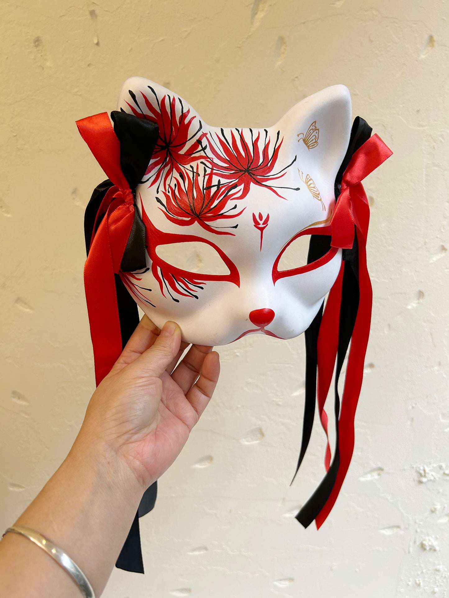 Red spider lily  cat mask Kitsune kabuki 02