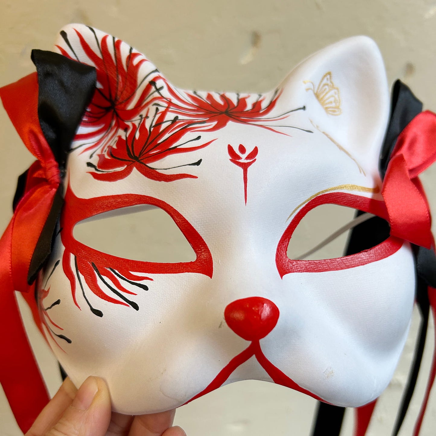Red spider lily  cat mask Kitsune kabuki 02