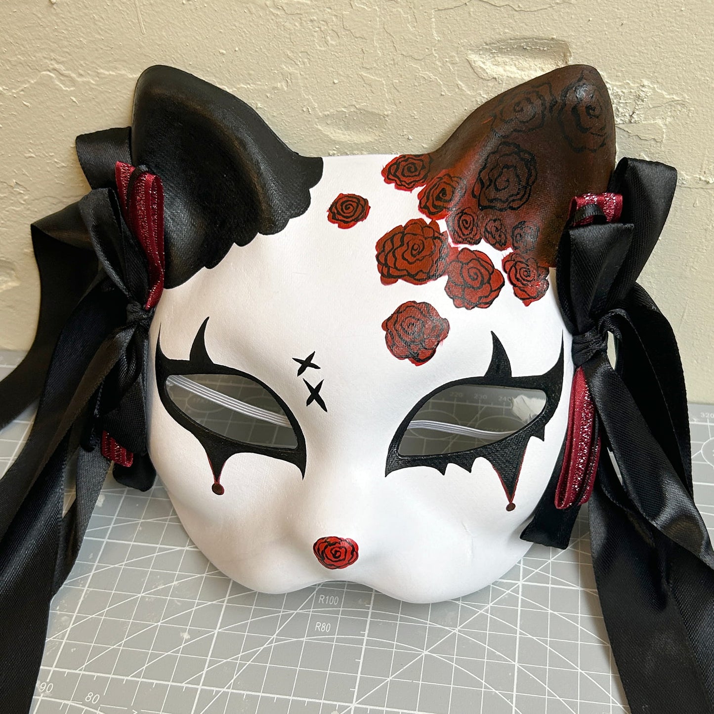 Rose Halloween Masquerade cat mask kitsune spirit kabuki  01