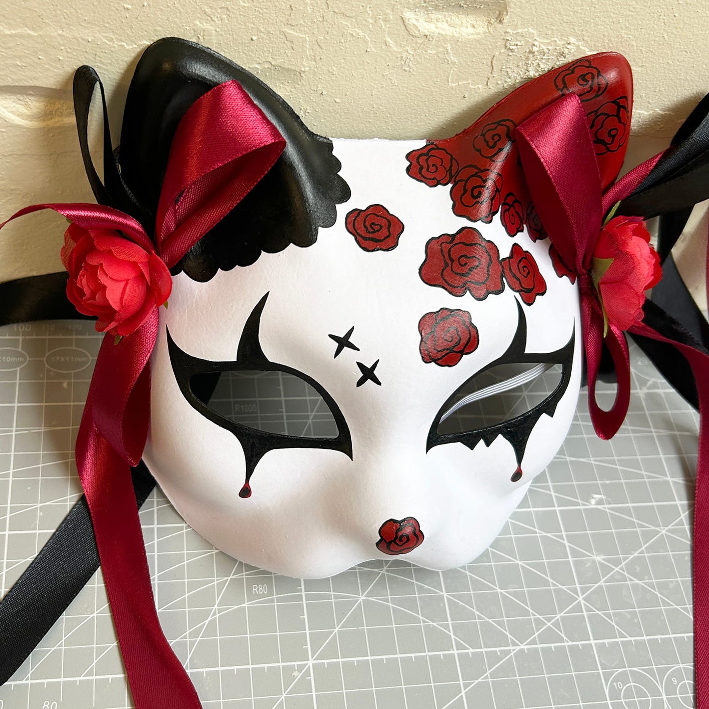 Rose Halloween Masquerade cat mask kitsune spirit kabuki  02