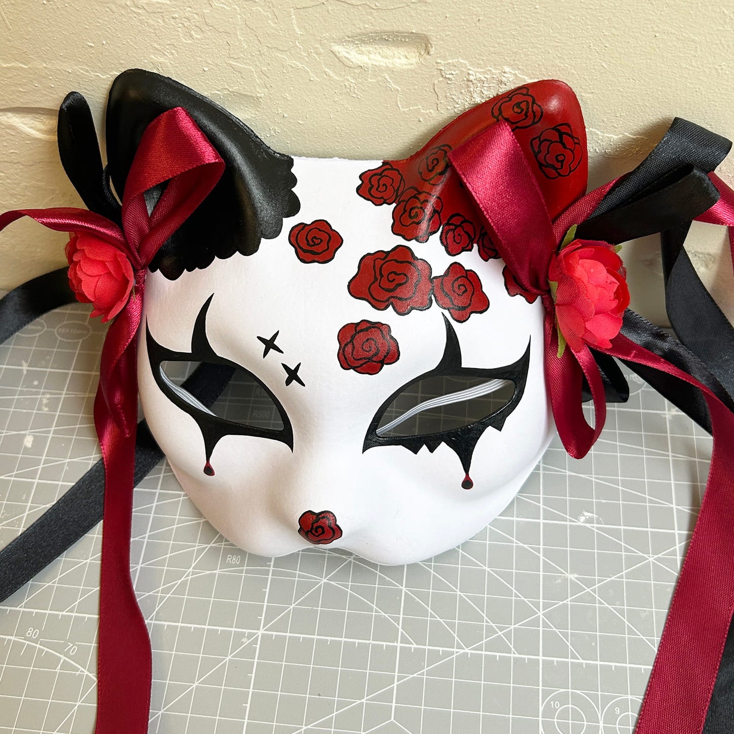 Rose Halloween Masquerade cat mask kitsune spirit kabuki  02