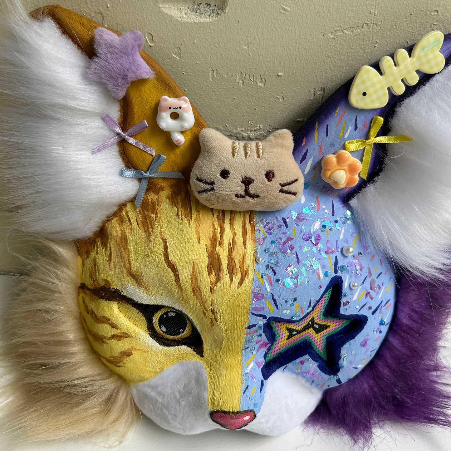 Yellow and purple star-eyed Therian cat mask 01